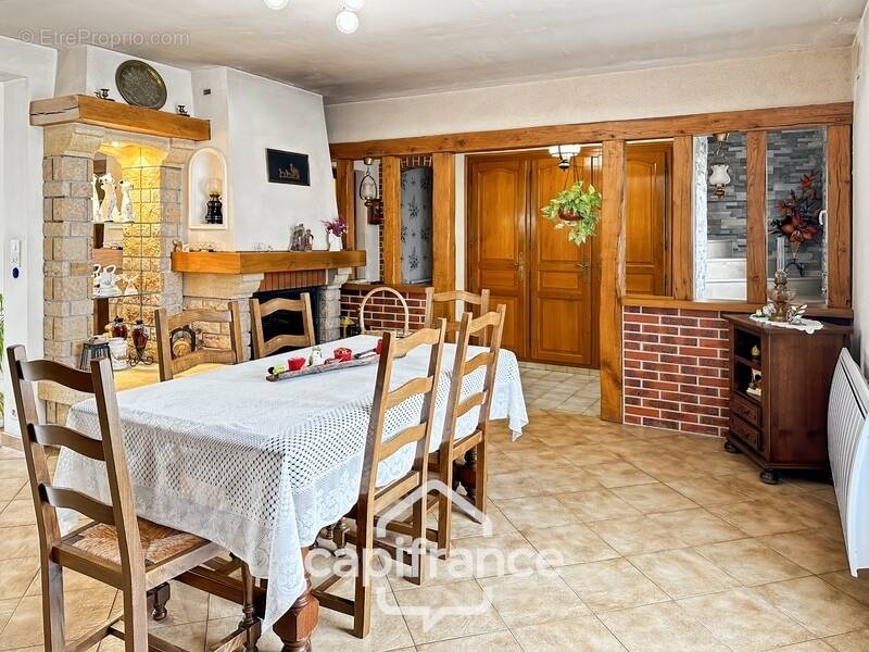 Maison à PARIGNE-L&#039;EVEQUE