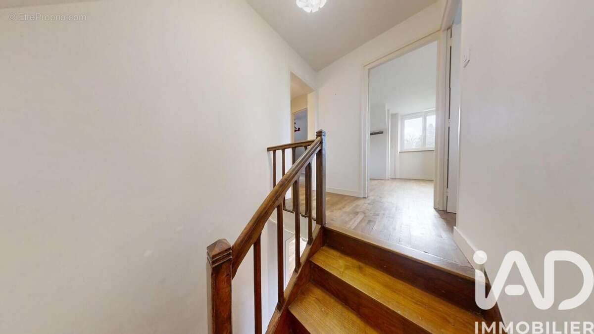 Photo 6 - Maison à BOBITAL