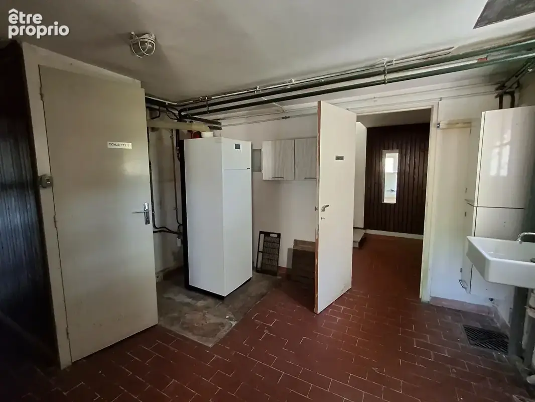 Maison familiale spacieuse avec terrasses et grand garage, à Sancé - photo 16
