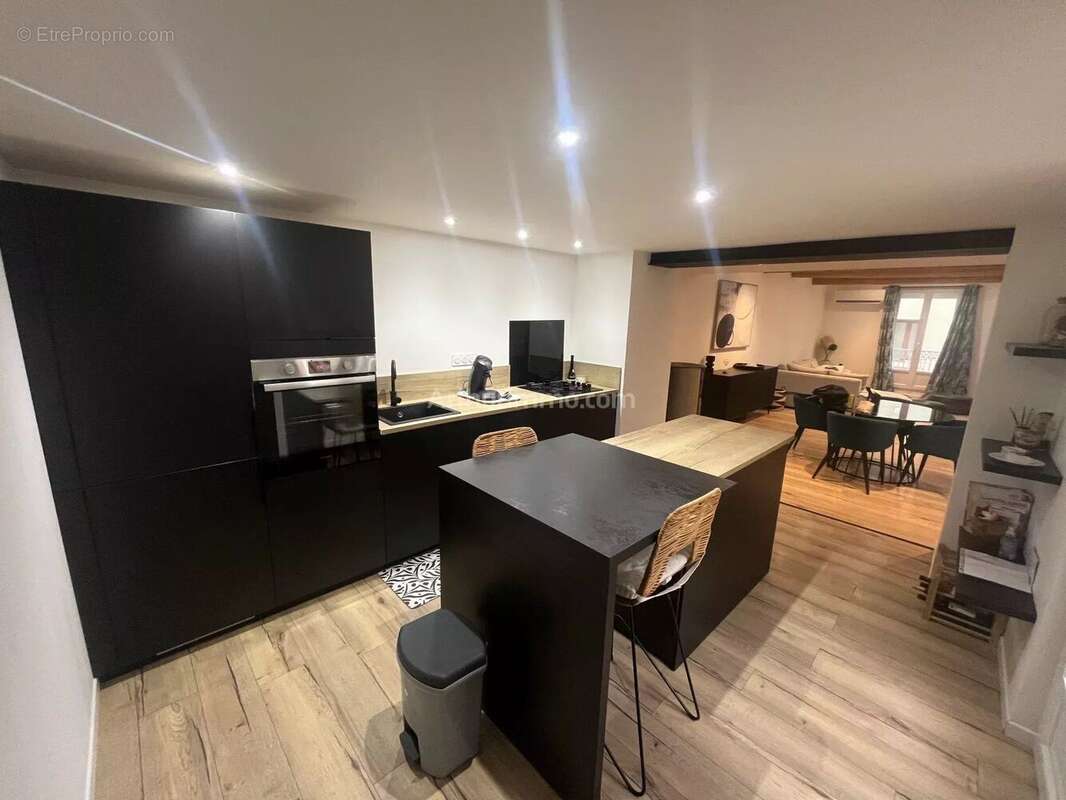 Maison à USCLAS-D&#039;HERAULT