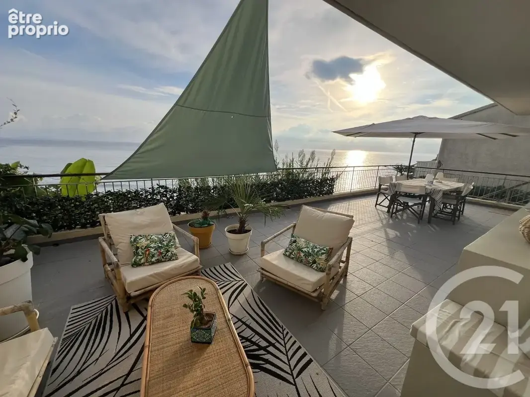 Photo Maison à Santa-Maria-Di-Lota au prix de 899 000€