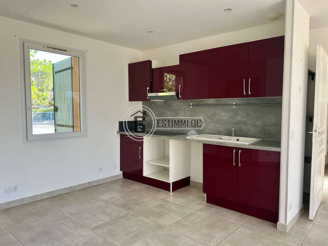 Haut de villa T3 avec jardin, garage et terrasse exposée plein sud   À proximité de Vidauban - photo 5