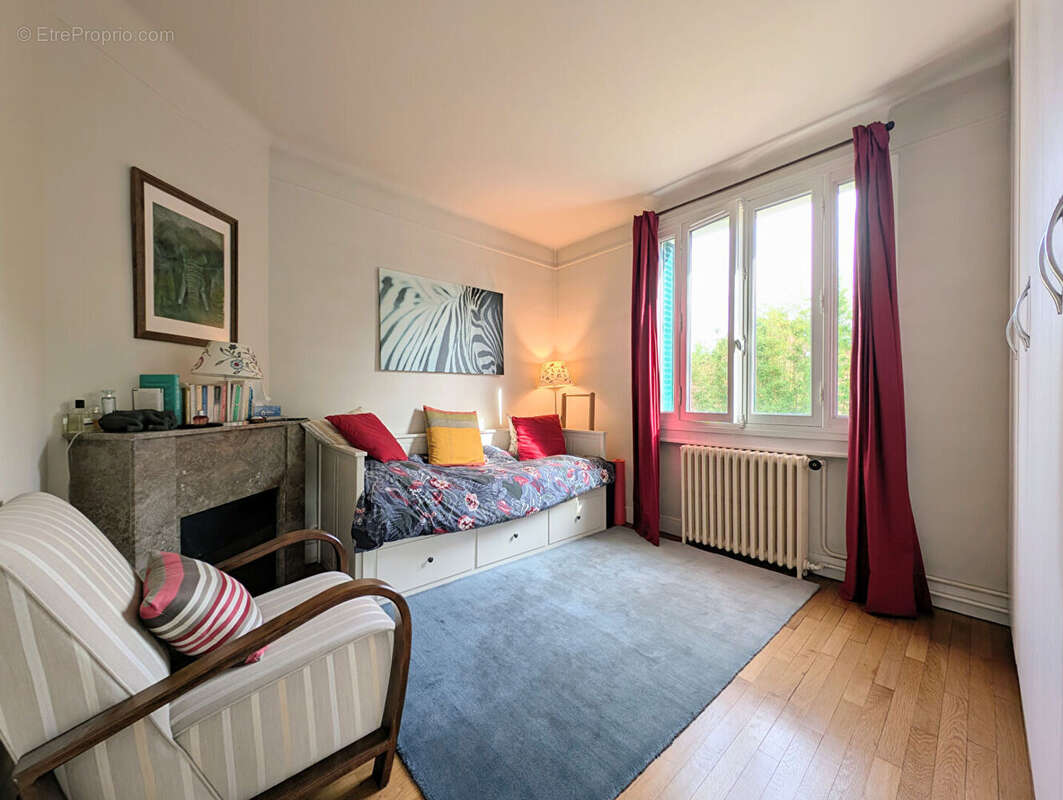 Maison familiale 5 pièces de 98 M² édifiée sur Terrain de 257 M² - photo 8