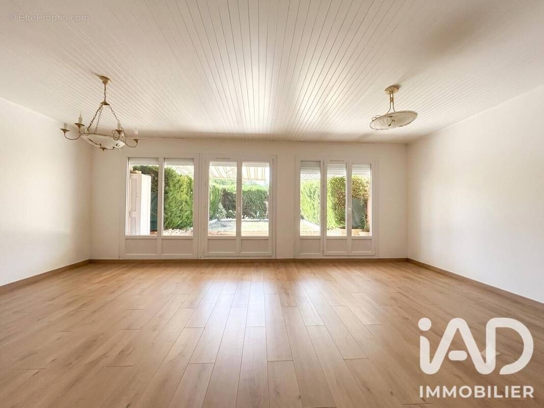 Photo 1 - Maison à MALESHERBES