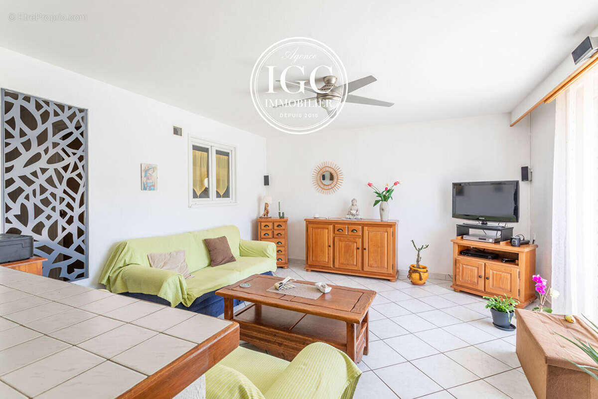 Maison à CHATEAUNEUF-LES-MARTIGUES