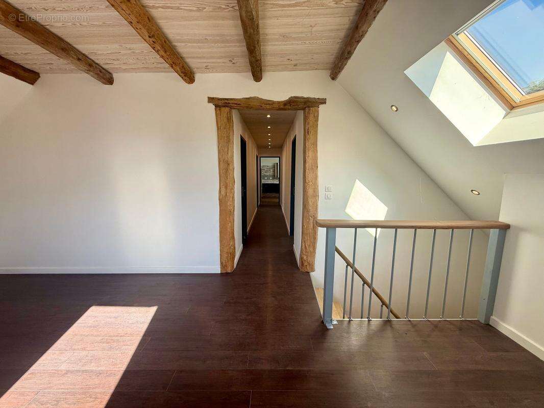 Maison à DRUMETTAZ-CLARAFOND