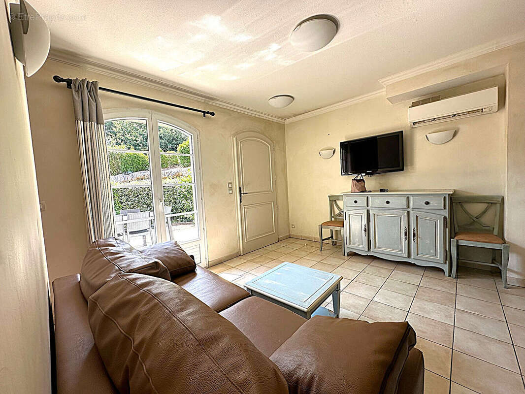 Appartement à CALLIAN