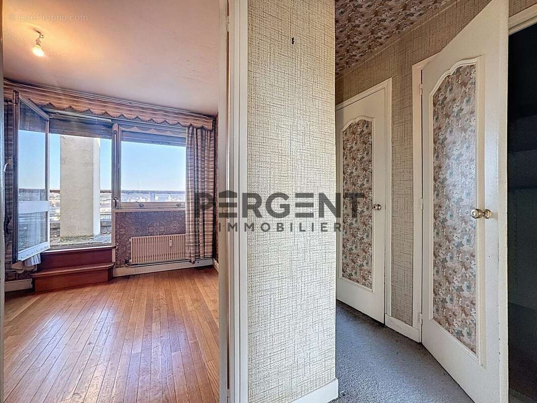 Appartement à CHARLEVILLE-MEZIERES