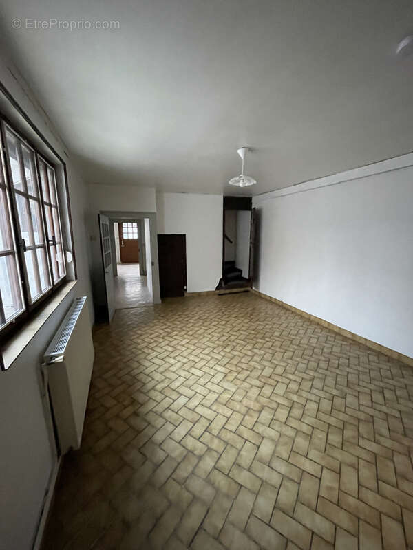 Maison à LA CAPELLE