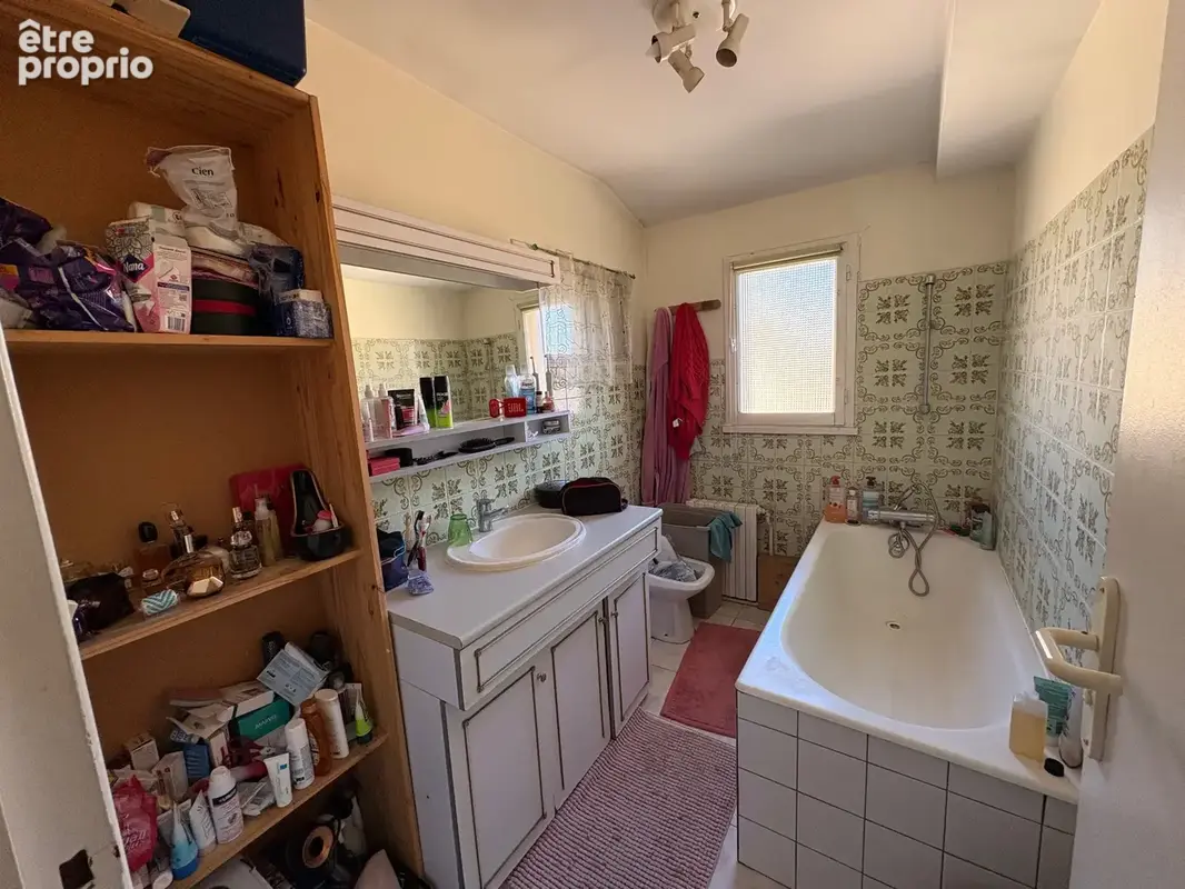 Fond de commerce avec appartement au breil-sur-merize - photo 8