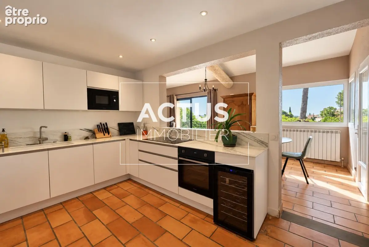 Maison 7 pièces 149 m² à vendre à Salon-De-Provence (13300) - photo 5
