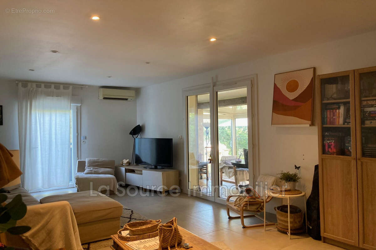 Maison 86 m² à Vidauban  - photo 3