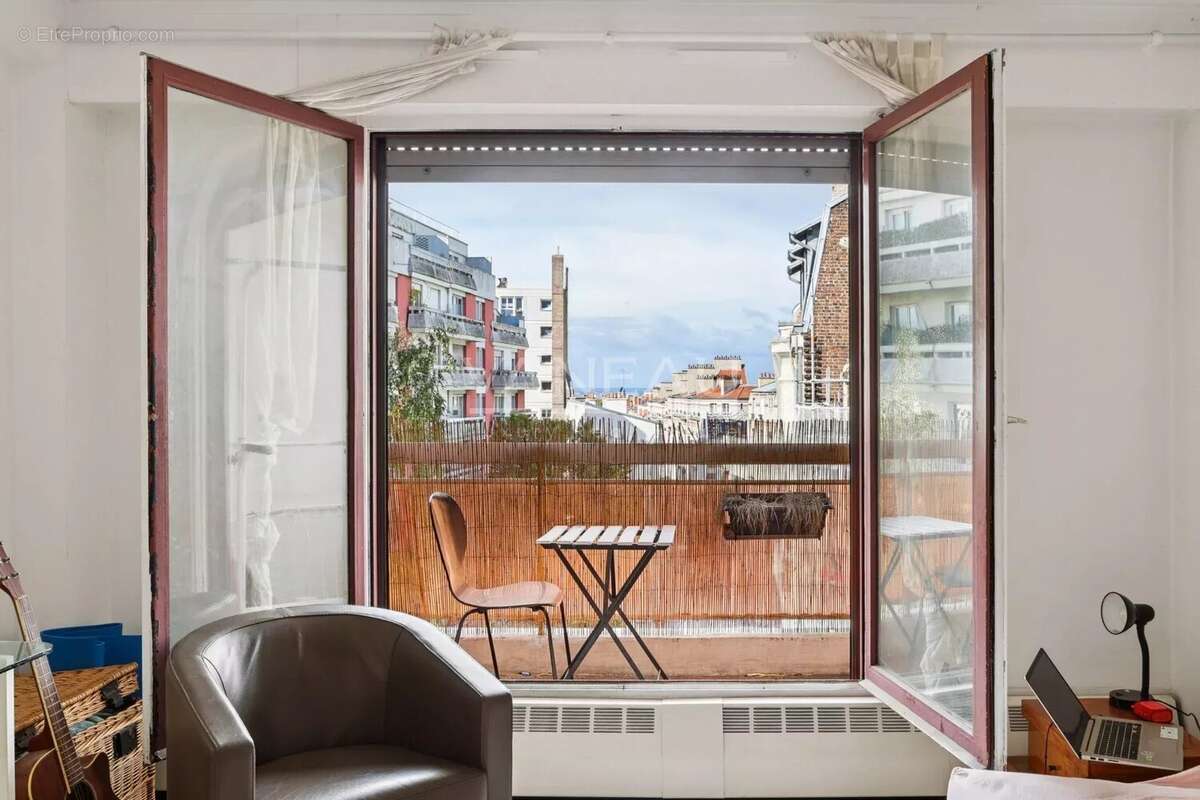 Appartement à PARIS-19E