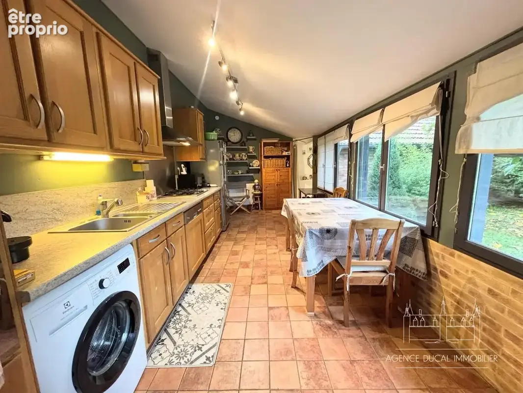 Maison 7 pièces 161 m² à vendre à Neuvy-Le-Barrois (18600) - photo 5