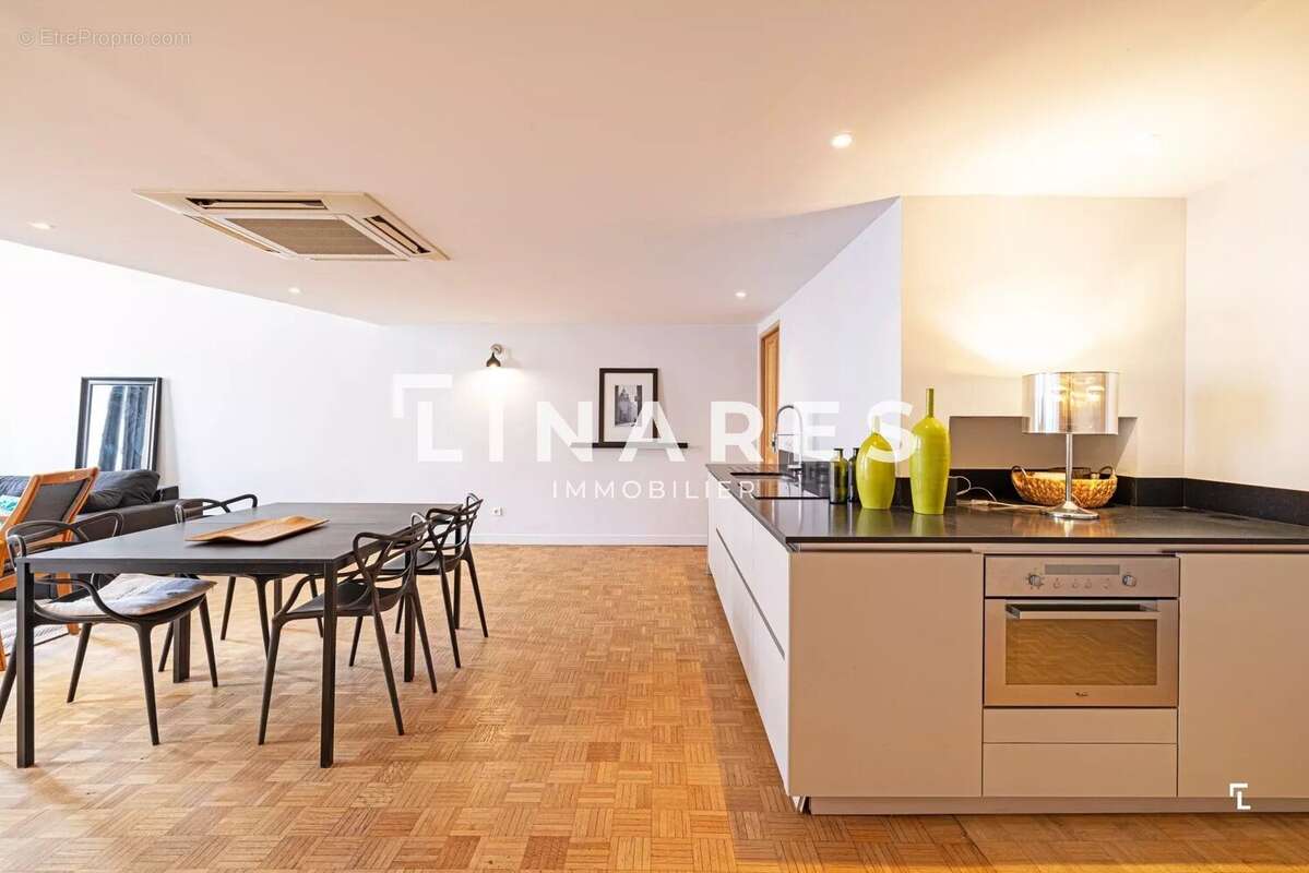 Appartement à MARSEILLE-6E
