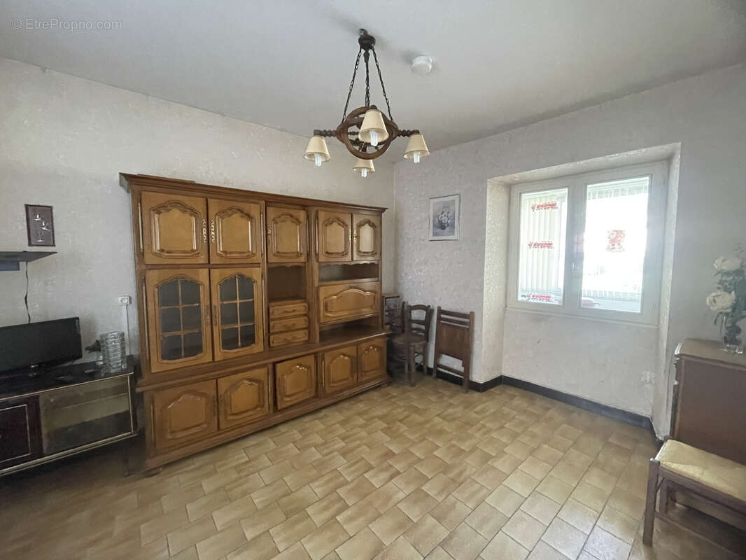 Maison à SAINT-AFFRIQUE