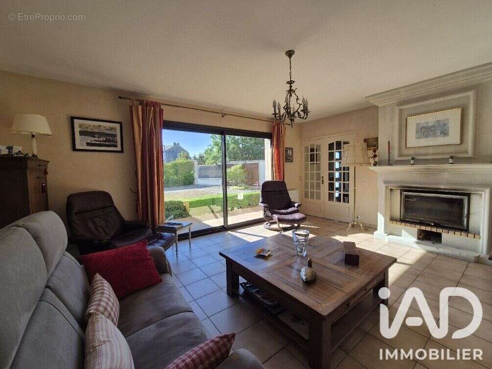 Maison 185 m² à Thouars  - photo 7
