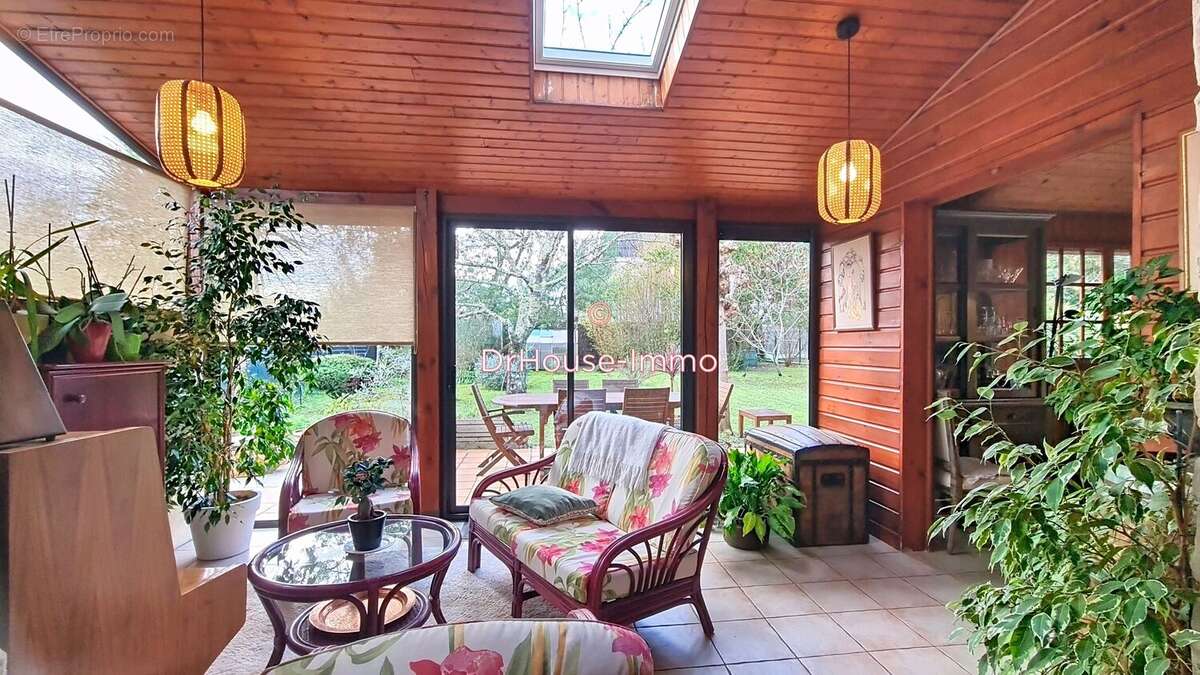 Maison 158 m² à Merignac  - photo 77