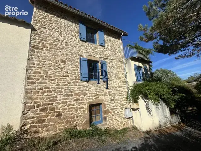Maison à POUSTHOMY