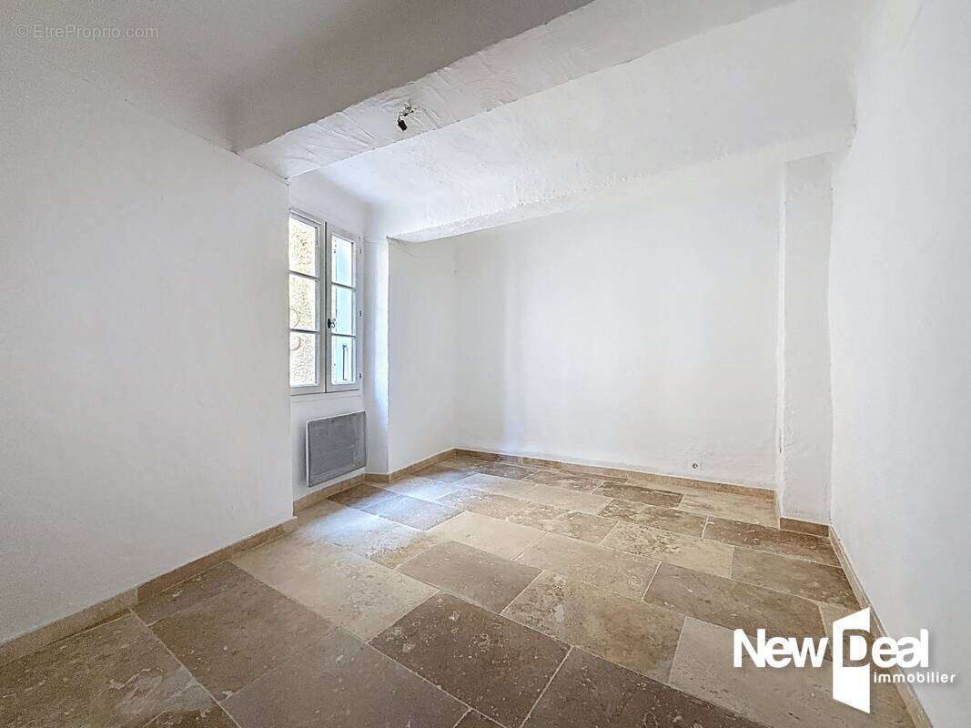 Appartement à SEILLANS