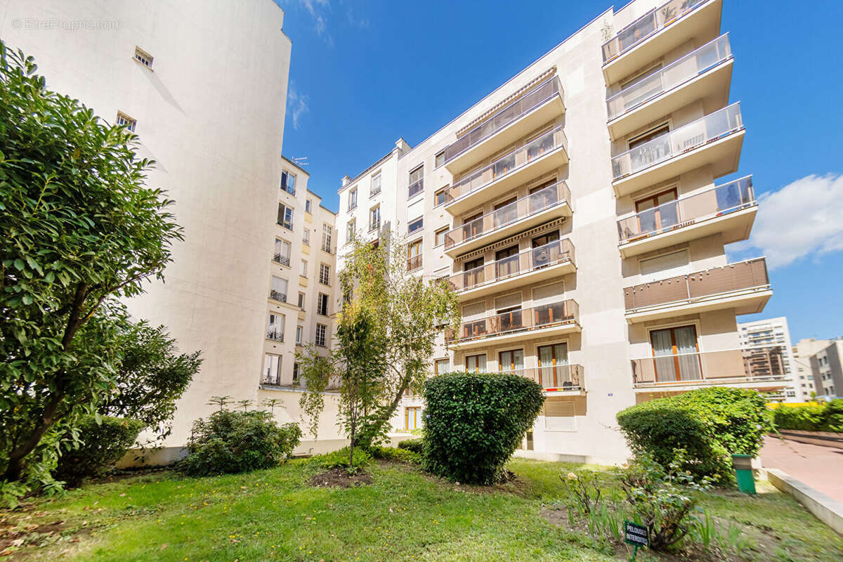 Appartement à PARIS-15E