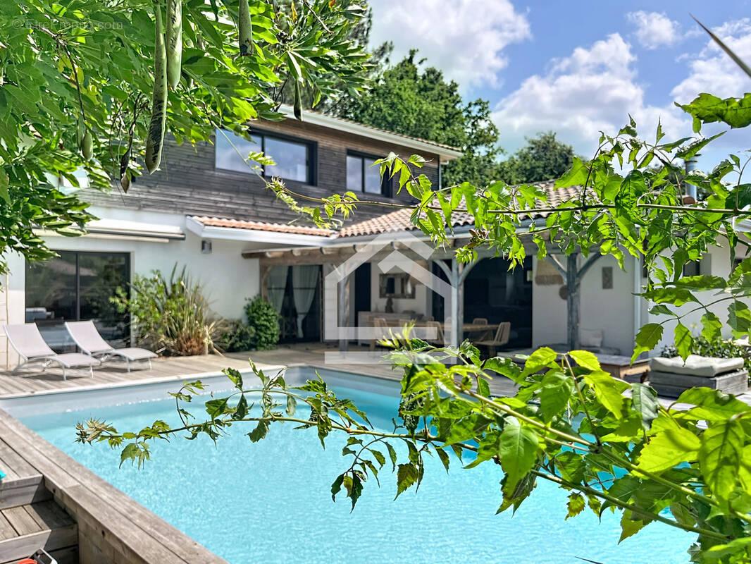 Maison à LACANAU