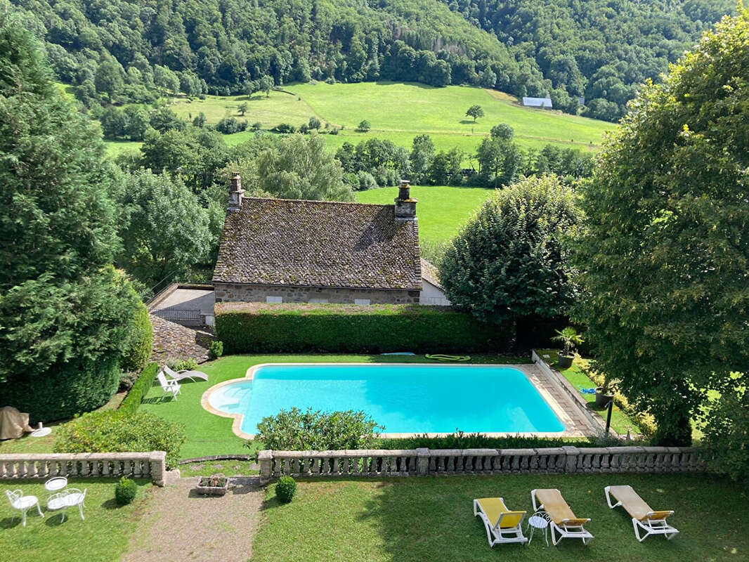 Maison à ANGLARDS-DE-SALERS