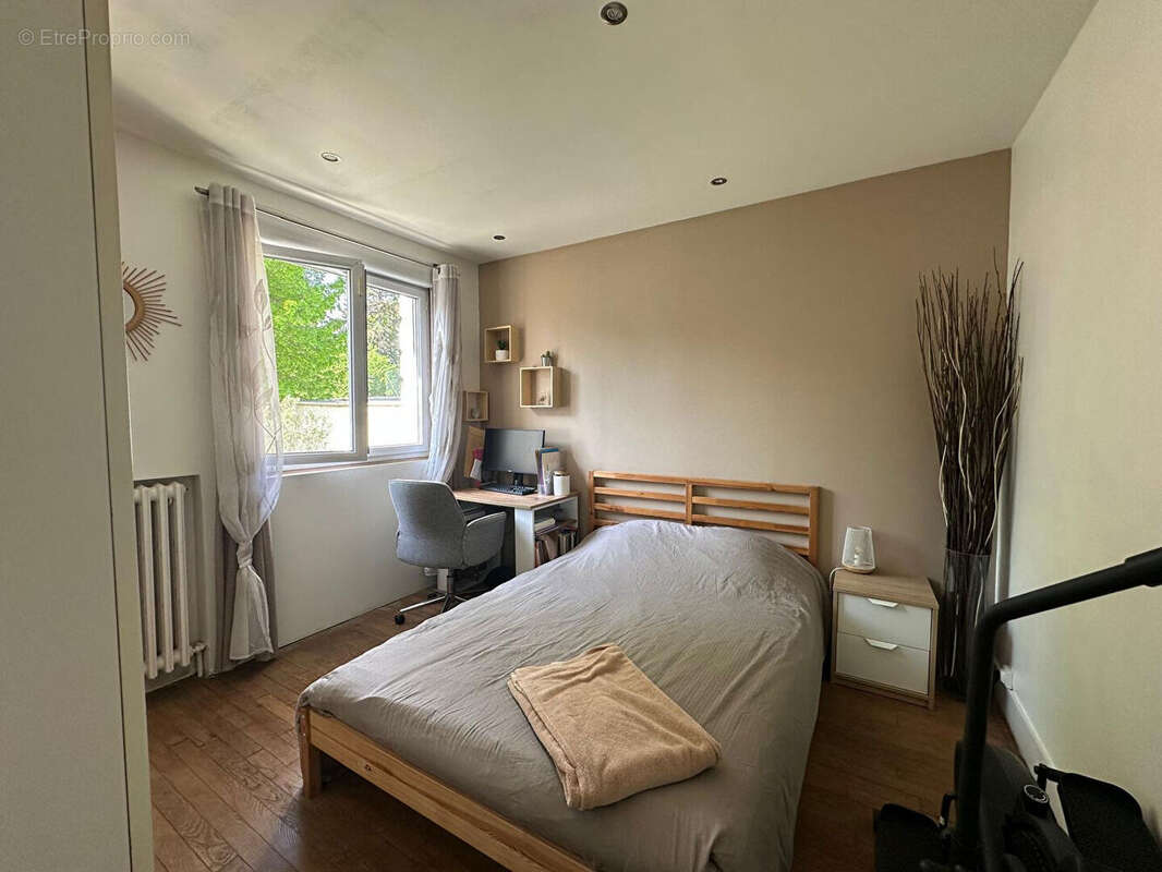 Maison à NOISY-LE-SEC