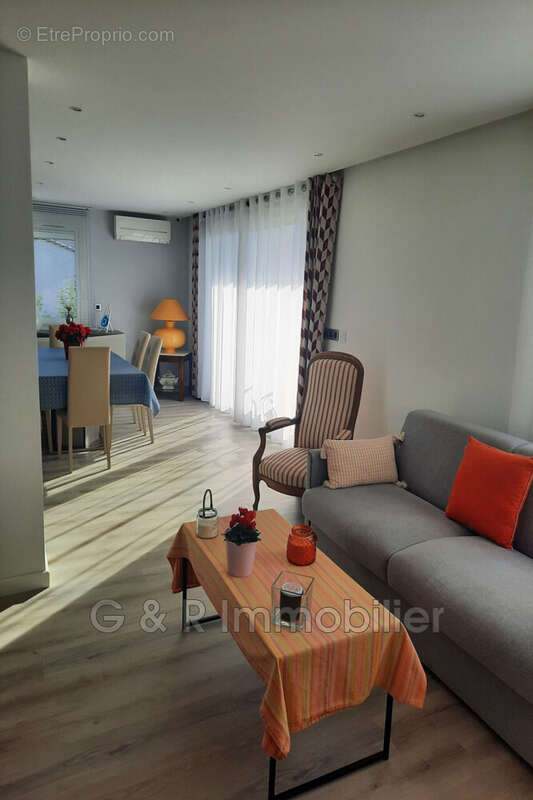 Appartement à SANARY-SUR-MER