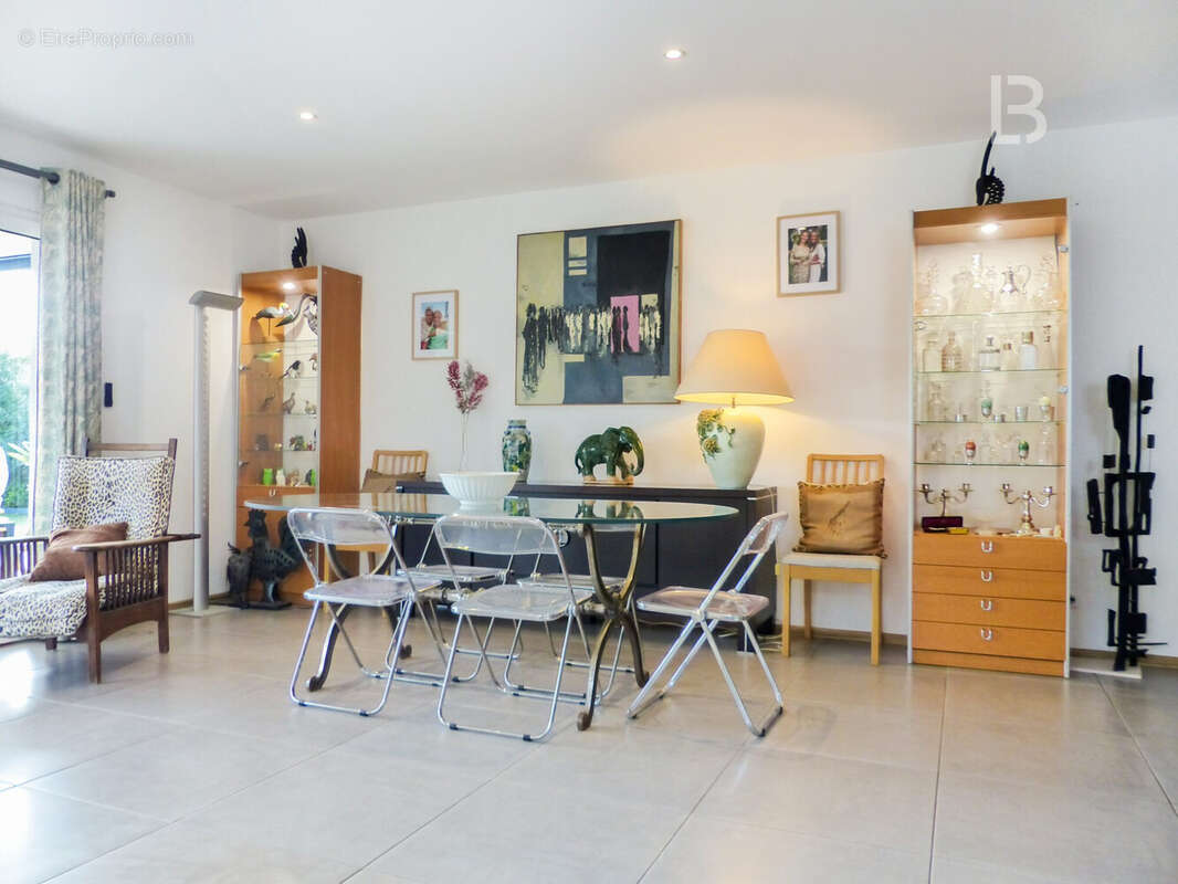 Maison à LA FARLEDE