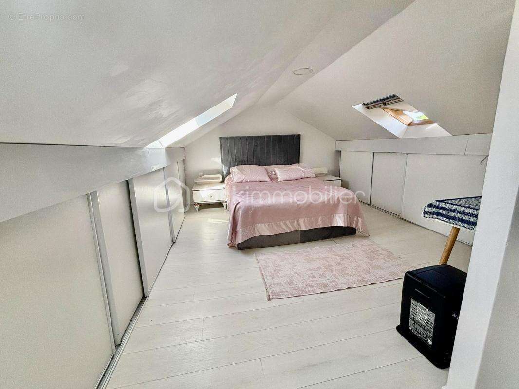 Maison à STAINS