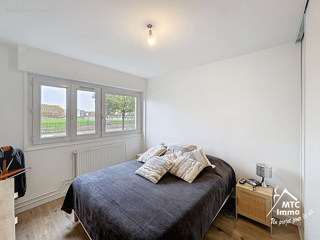 Appartement à DECINES-CHARPIEU