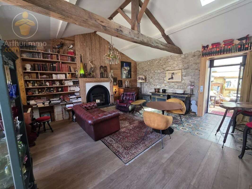 Maison à BOUIN
