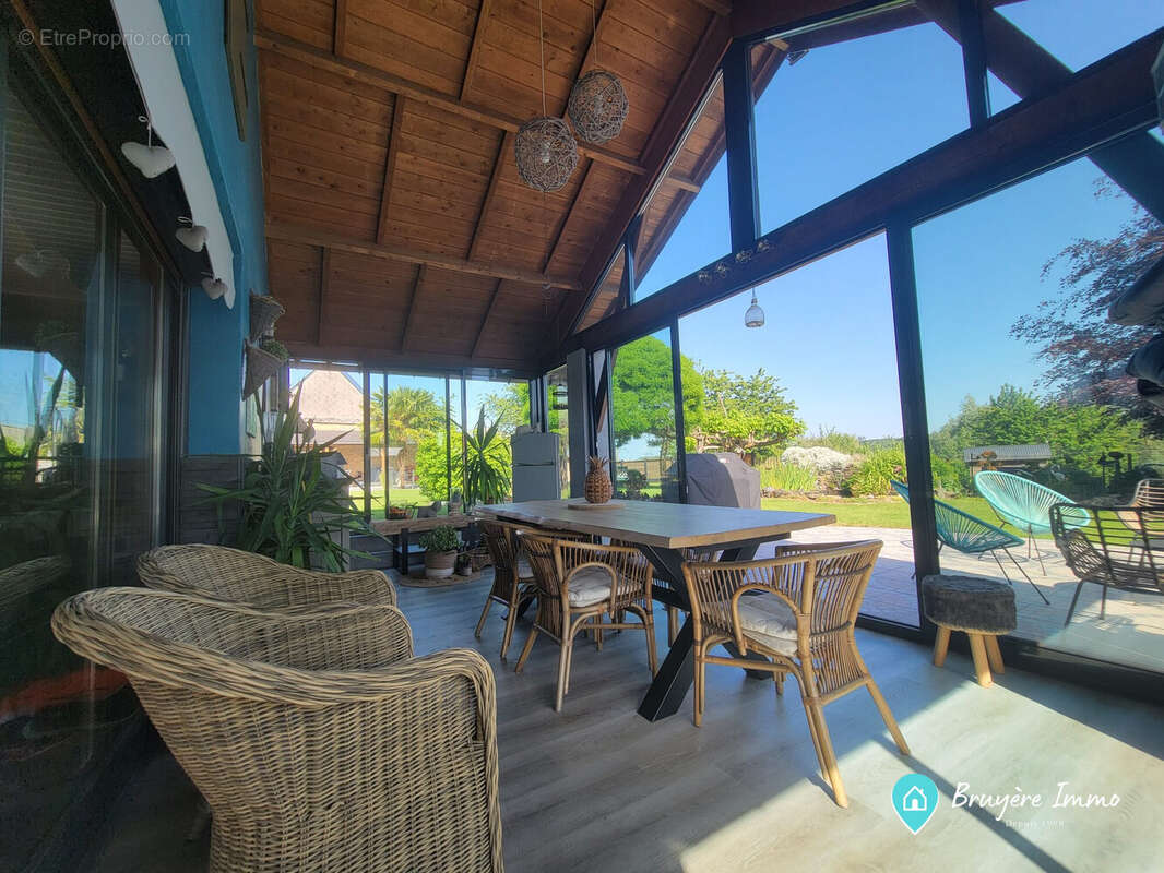 Maison 250 m² à Luzoir  - photo 2