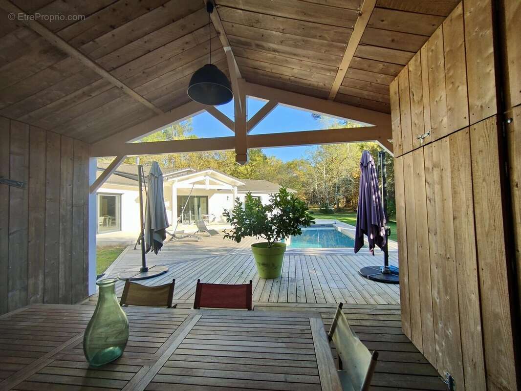 Maison à CABANAC-ET-VILLAGRAINS