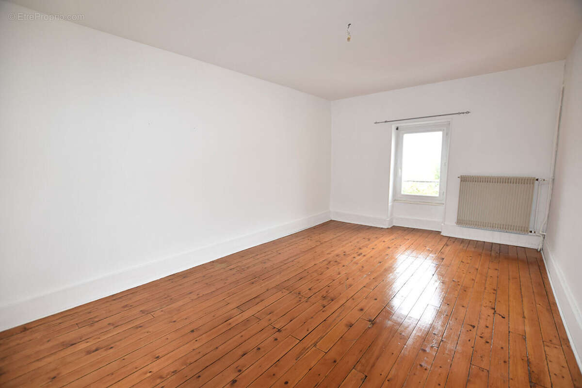 Appartement à LAPALISSE