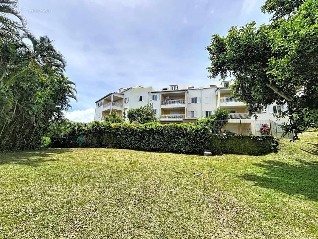 Appartement à SAINT-DENIS