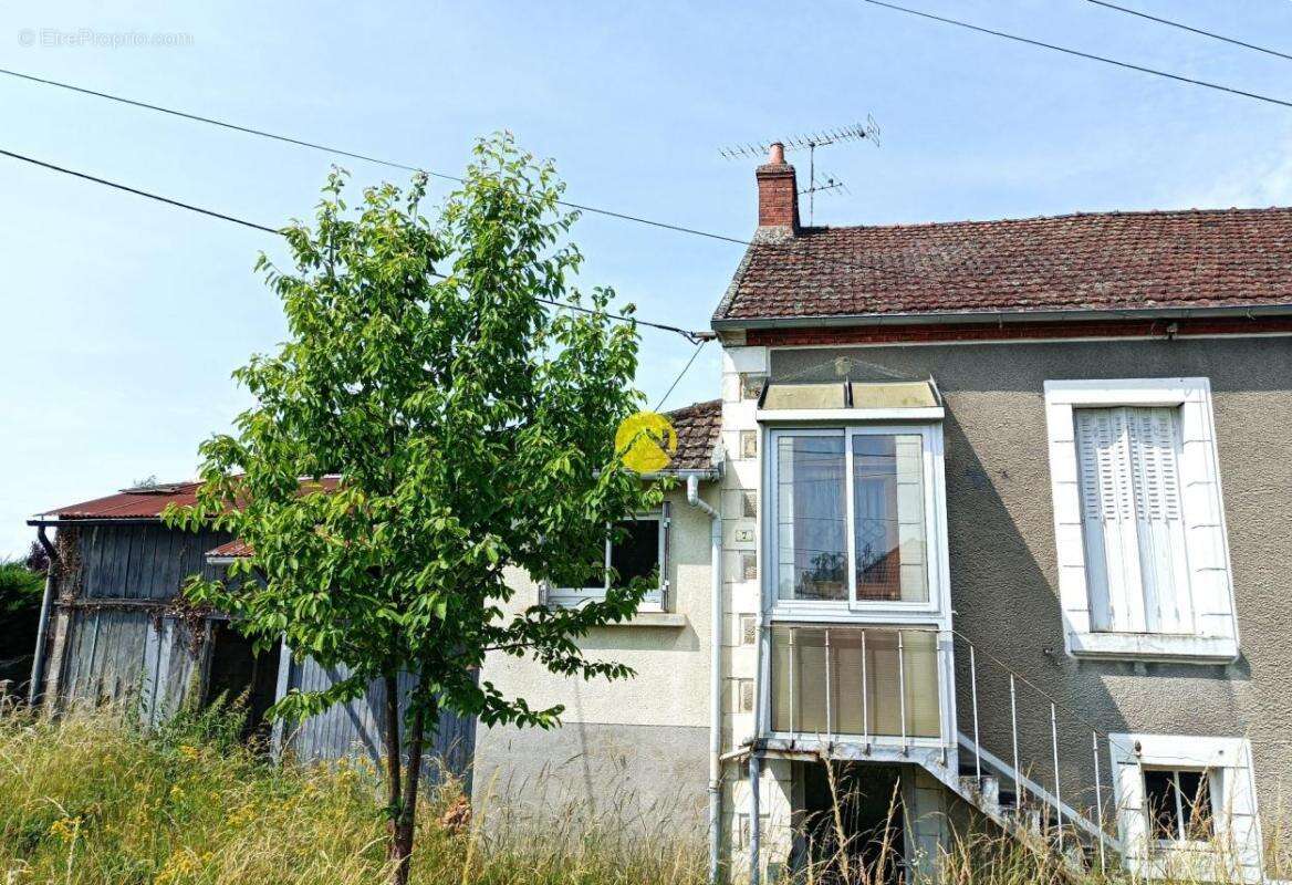 Maison à COSNE-D'ALLIER