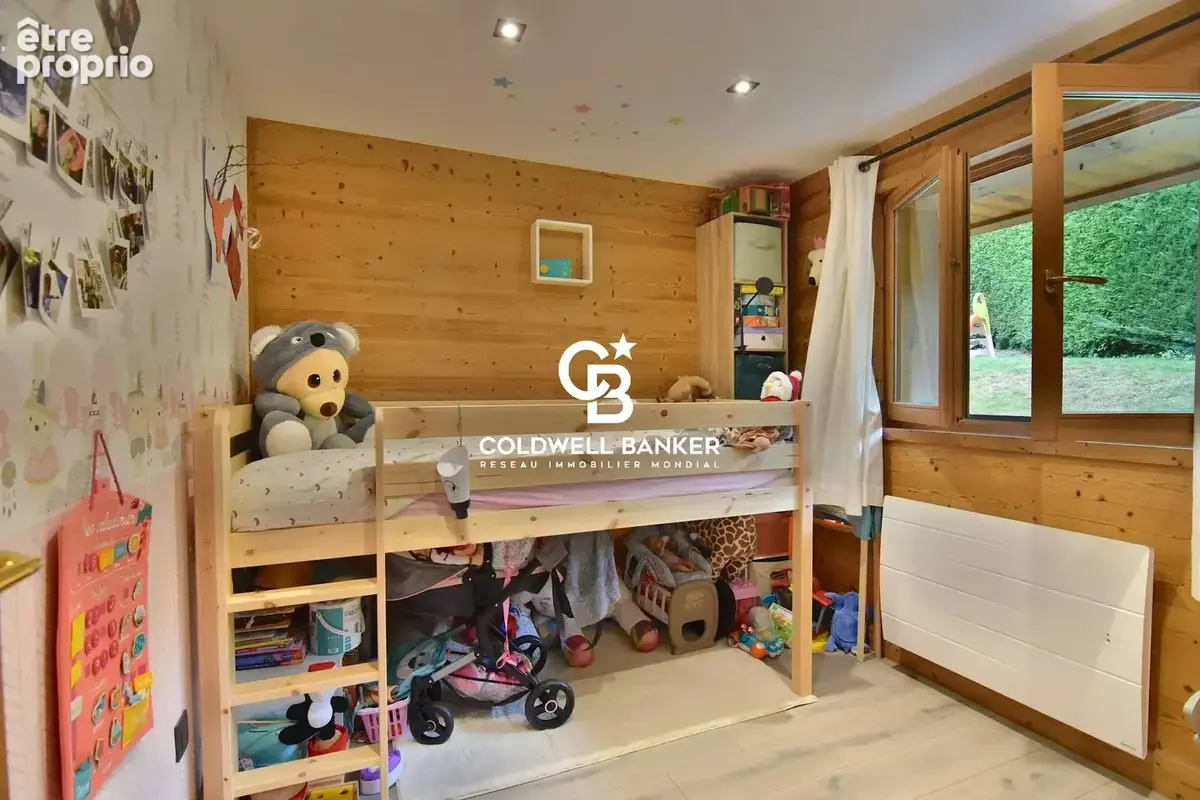 Appartement T3, 2 chambres avec terrasse et jardin privatif - Chamonix secteur Les Bossons - photo 7