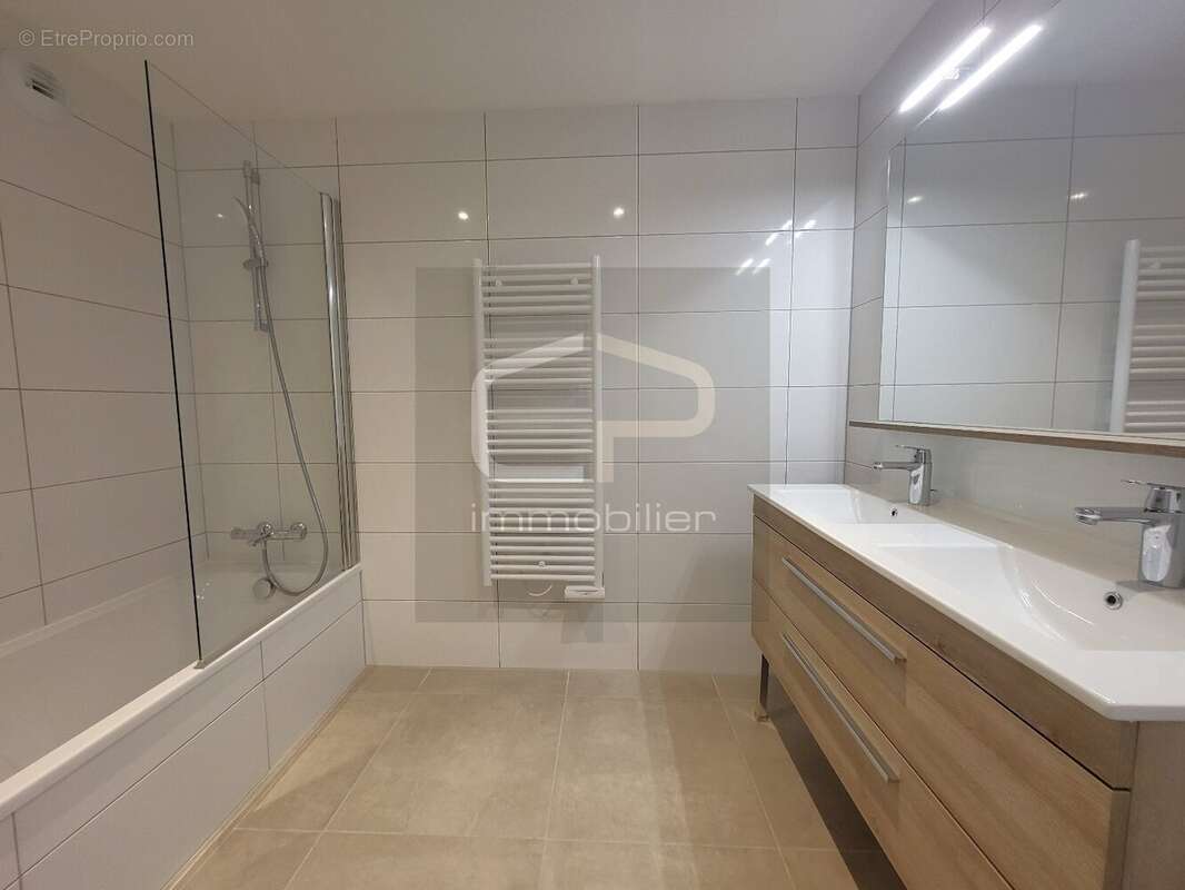 Annecy-le-Vieux  Appartement T4 dernier étage de 113 m² avec grande terrasse proche lac - photo 9