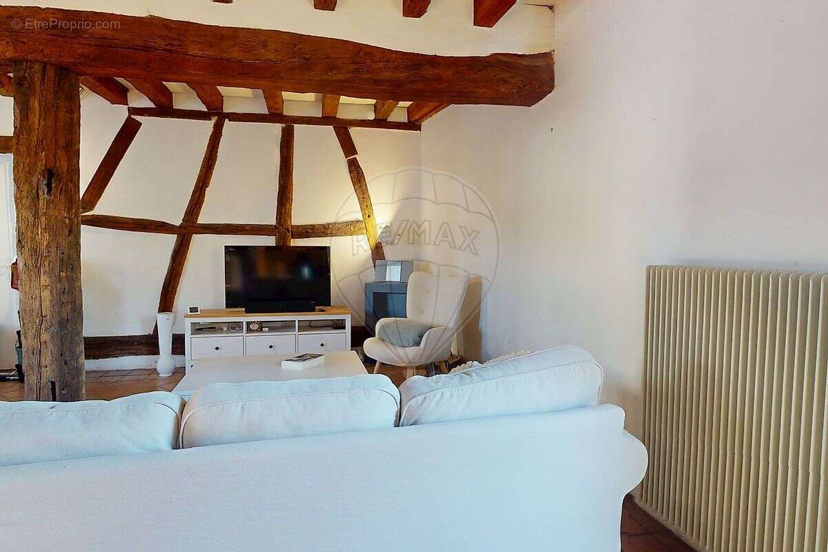 Maison à JOUY-LE-POTIER