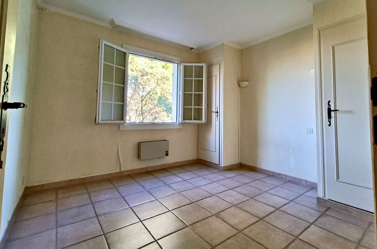 Appartement à LANCON-PROVENCE