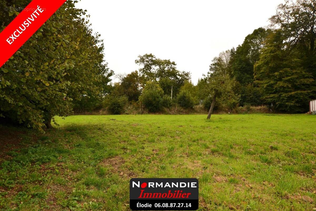 Terrain à CRIQUETOT-SUR-OUVILLE
