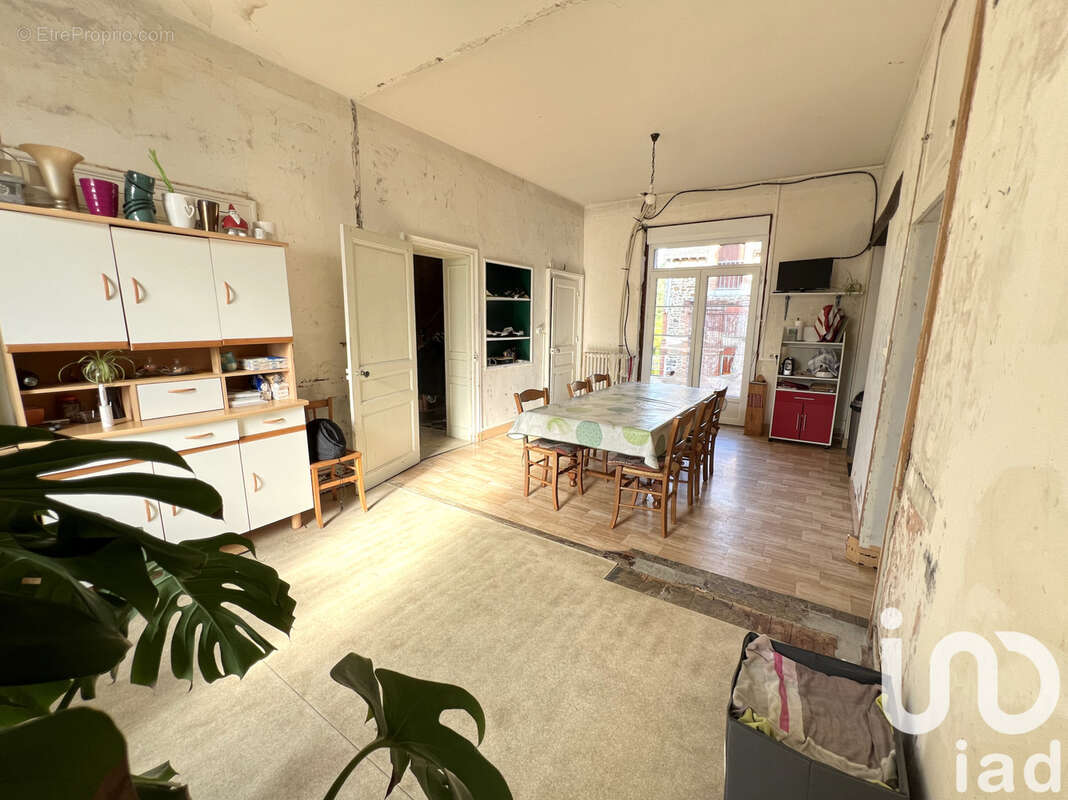 Maison 140 m² à Montsurs  - photo 6