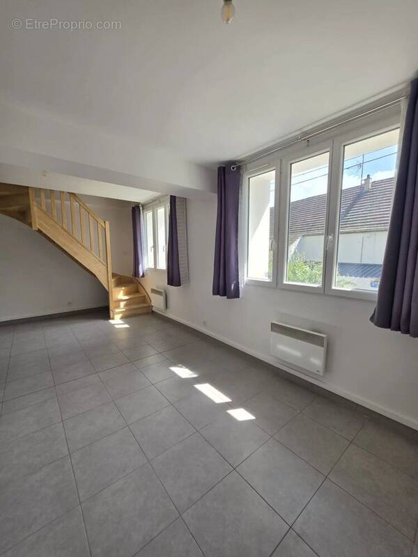 Appartement à LAMORLAYE