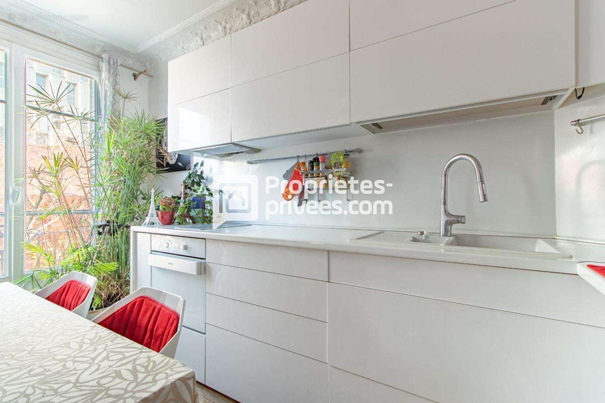 Appartement à PARIS-20E