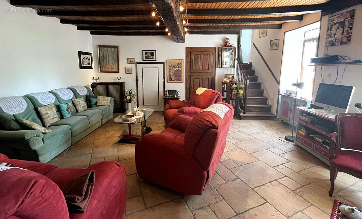 Maison pleine de charme, proche de Montmoreau. - photo 10