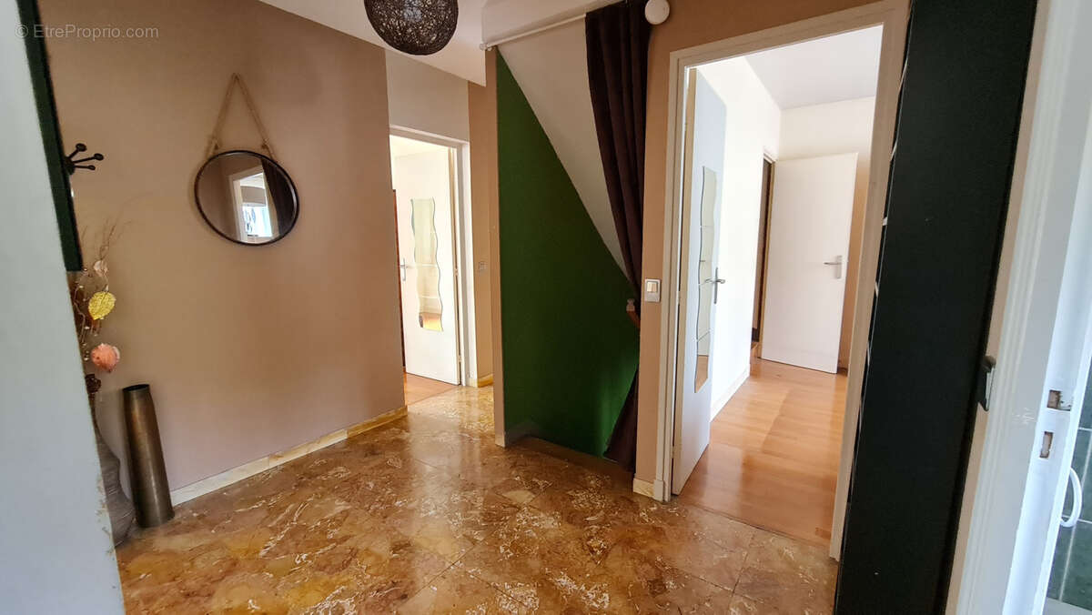 Maison à BURES-SUR-YVETTE