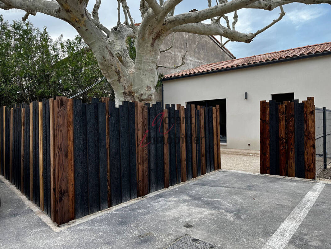 Maison à MOLLEGES