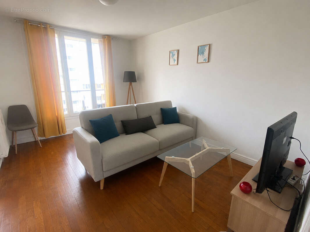 Photo 2 - Appartement à SAINT-ETIENNE